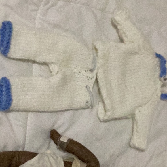 Vintage doll 13 inches with hand made clothes. - Picture 5 of 6